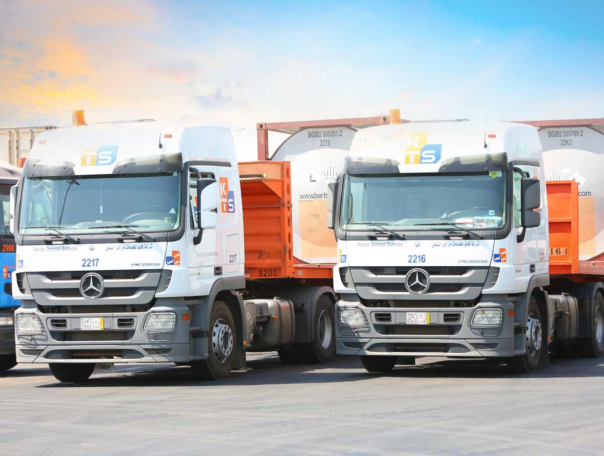 Tank container transportation